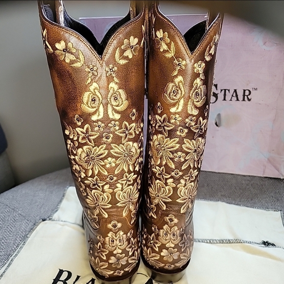 Cream and Brown Heeled Boots with Intricate Embroidery - Picture 8 of 9